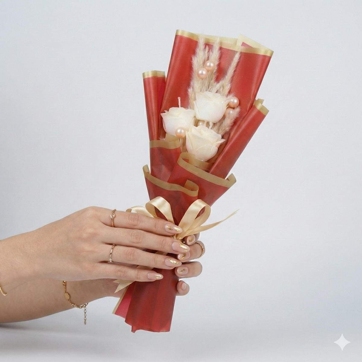 Ivory Romance Rose – Handcrafted Floral Candle Bouquet