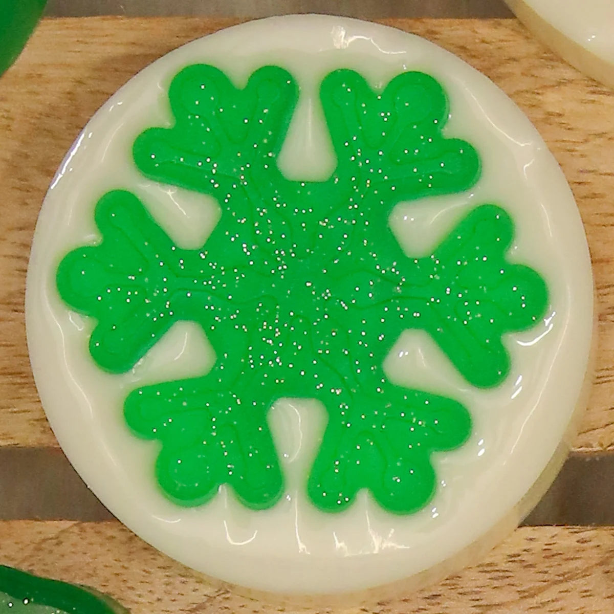 Christmas Snow Flake Soap – Gentle, Fruity & Festive Snowflake Bath Bar