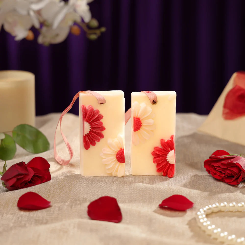 Floral Wax Sachet Set of 2 - Natural Wardrobe & Drawer Fragrance